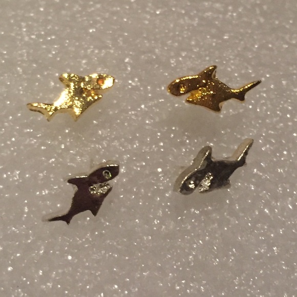 Kathrono Jewelry - 🦈 Cute little dainty shark stud earrings in gold or silver 🦈